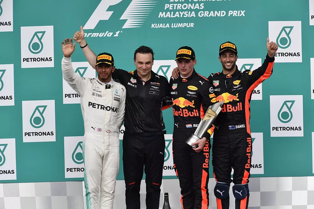 f1-malaysian-gp-2017-lewis-hamilton-mercedes-amg-f1-dan-fallows-red-bull-racing-head-of-ae