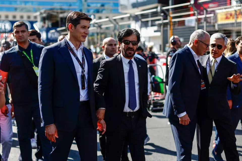 Mohammed Ben Sulayem, President, FIA, with official representatives on the grid 