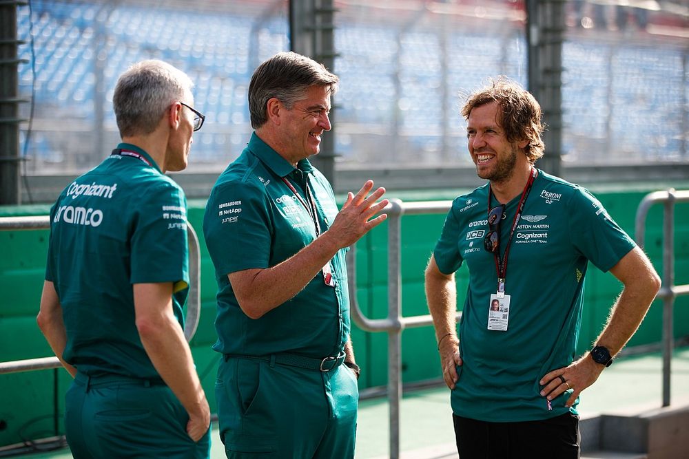 Sebastian Vettel, Aston Martin,y Stevenson, Sporting Director, Aston Martin and Mike Krack, Team Principal, Aston Martin F1