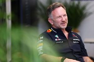 Horner e Ecclestone podem comprar equipe juntos, afirma comentarista da F1; veja qual escuderia