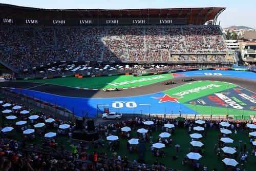 F1 GP México 2025: Verstappen lidera la FP2, Colapinto 18°