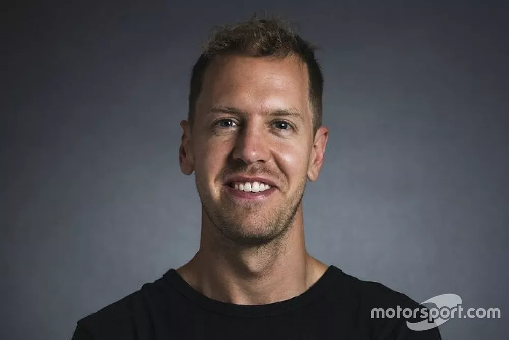 Sebastian Vettel is announced by Racing Point/Aston Martin