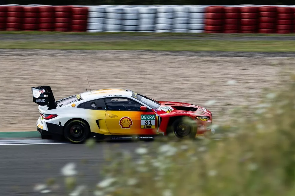 Sheldon van der Linde, Schubert Motorsport BMW M4 GT3