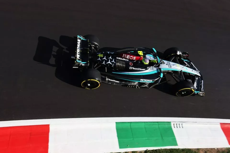 Lewis Hamilton, Mercedes F1 W15