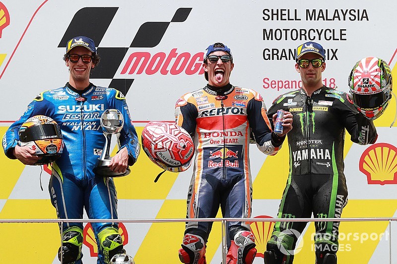 Sepang MotoGP: Rossi crash hands Marquez easy win