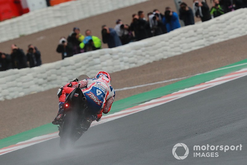 Петруччи стал быстрейшим во второй дождевой тренировке MotoGP