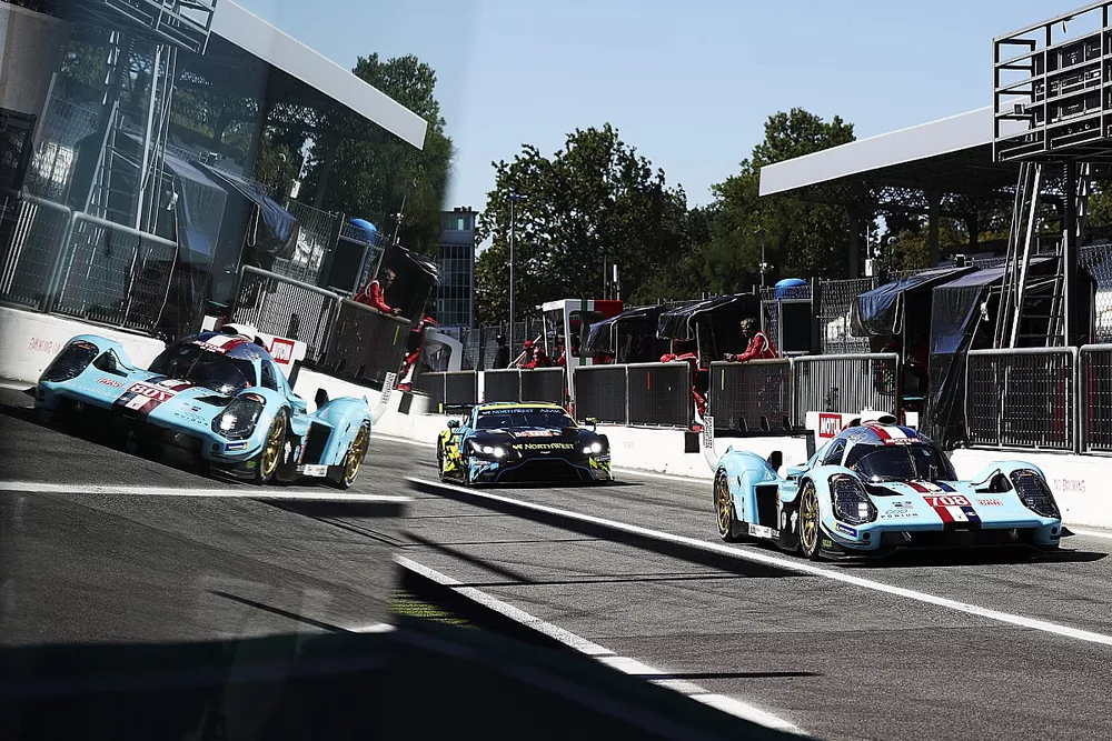 #708 Glickenhaus Racing Glickenhaus 007 LMH - Olivier Pla, Romain Dumas, Pipo Derani