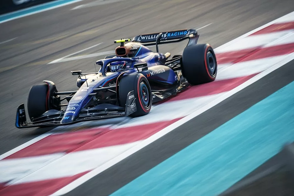 Logan Sargeant, Williams FW45 