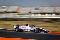 Gładysz ponownie w czołówce