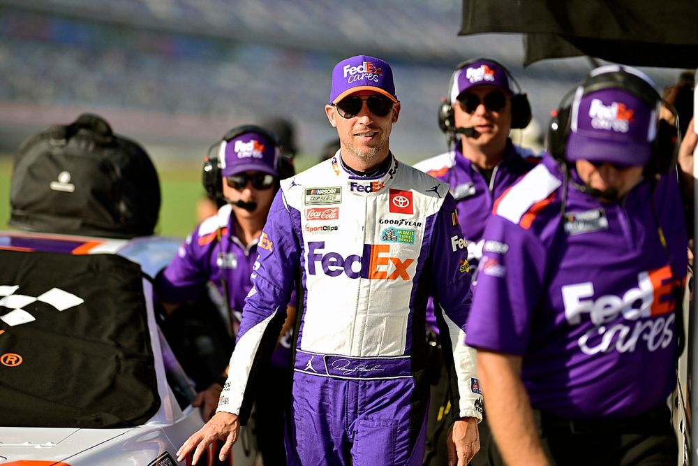 Denny Hamlin, Joe Gibbs Racing, FedEx Cares Toyota Camry