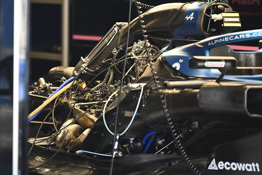 Alpine A523 technical detail