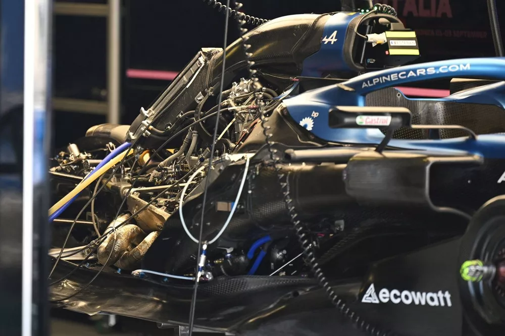Alpine A523 technical detail