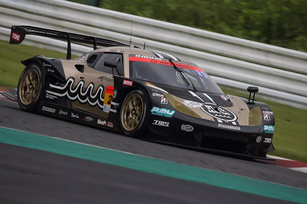 #2 muta Racing Lotus MC