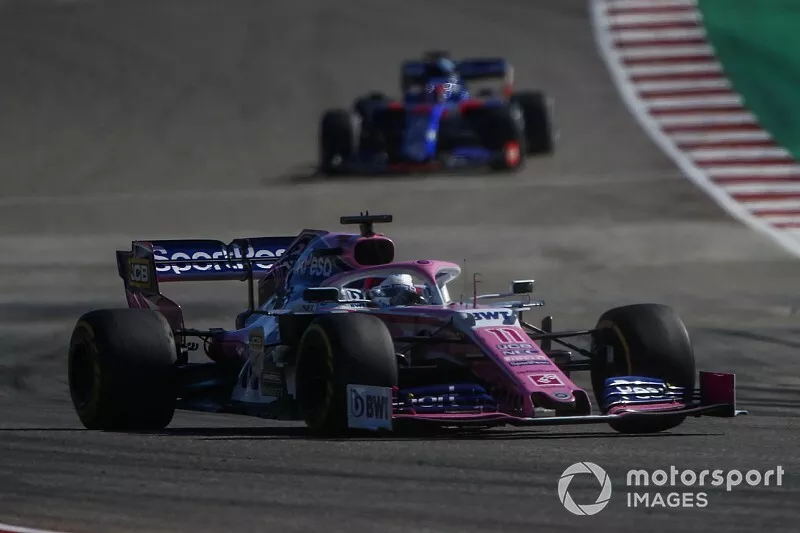 Sergio Perez, Racing Point RP19, leads Daniil Kvyat, Toro Rosso STR14