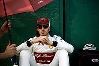 La carrera de Giovinazzi comprometida por un daño en el piso de su chasis