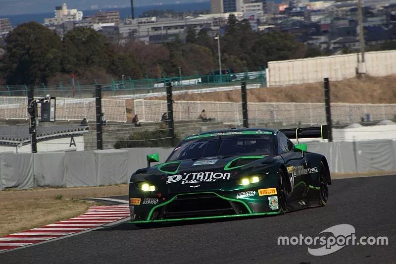 #777 D'station Racing Aston Martin Vantage GT3