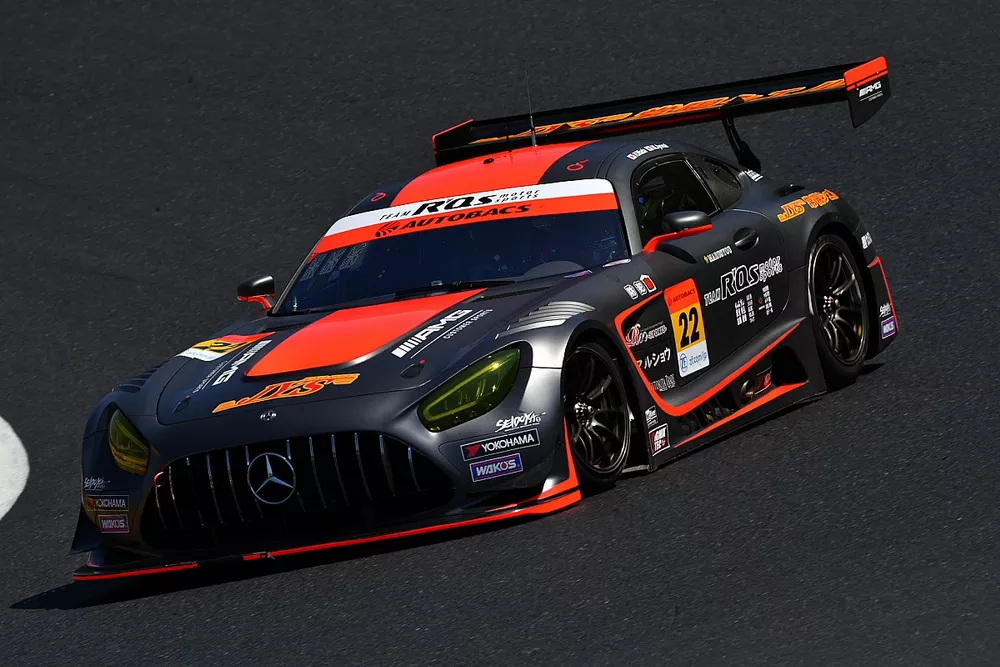 #22 アールキューズ AMG GT3