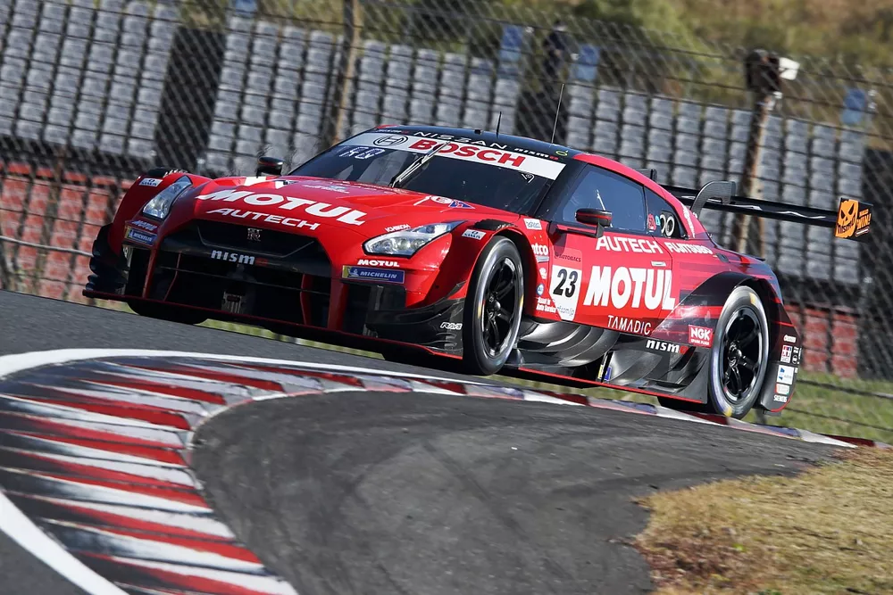 #23 MOTUL AUTECH GT-R