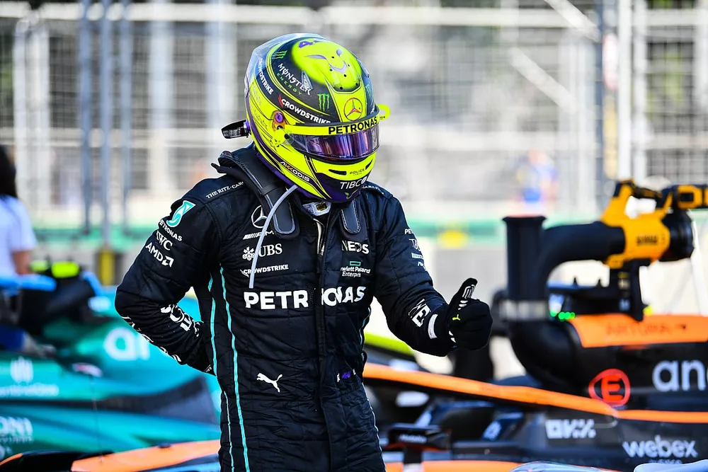 Lewis Hamilton, Mercedes-AMG, in Parc Ferme