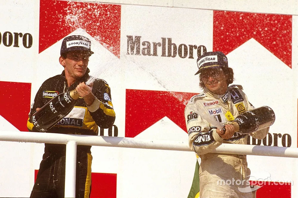 Podium: Race winner Nelson Piquet, Williams Honda, second place Ayrton Senna, Team Lotus