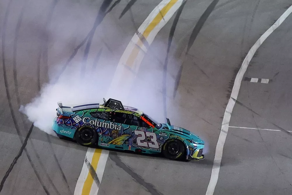 Bubba Wallace spins, No. 23 23XI Racing Toyota