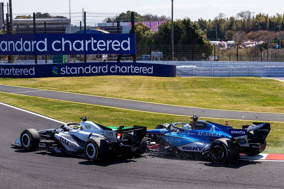Cómo el "espejo virtual" de la FIA provocó el accidente entre Albon y Pérez en Japón