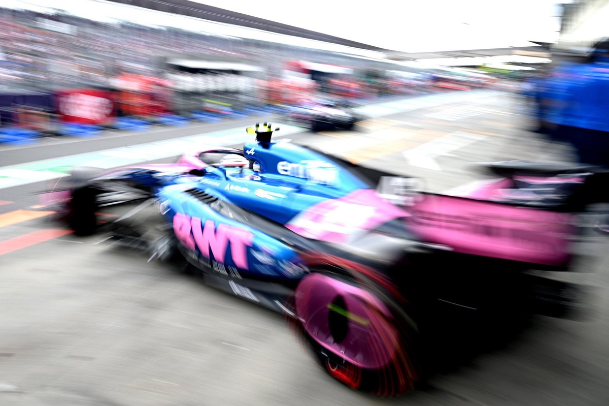 C'est finalement Mercedes qui cherche à racheter les parts d'Alpine !