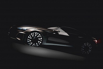Audi показала тізер електроседана e-Tron GT
