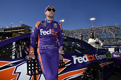 Hamlin forgoes picking No. 1 pit stall, giving it to Kyle Busch