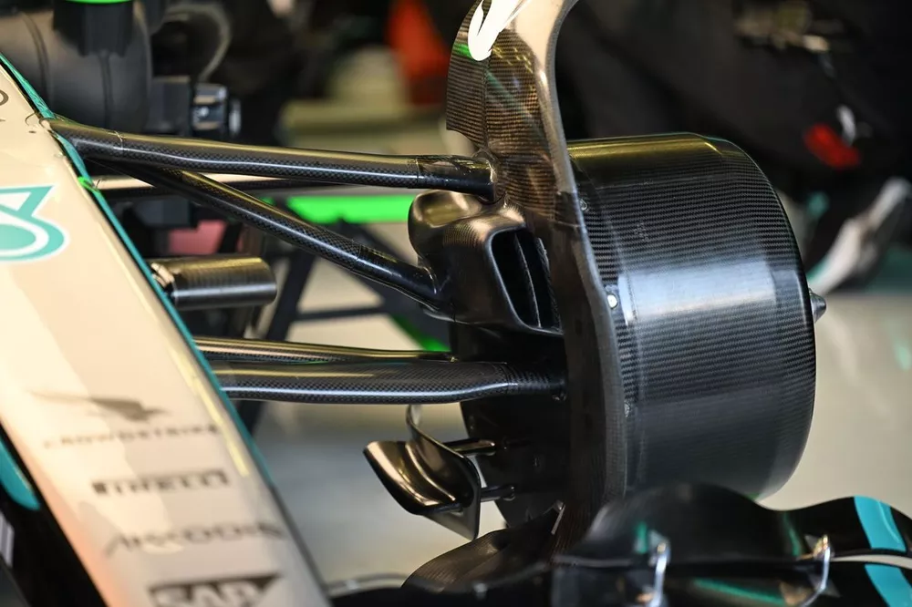 Mercedes W15 detail