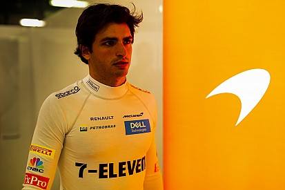 A Ferrari után a McLaren is változtatott a festésén