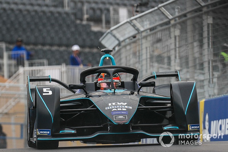Leerzaam debuut Vandoorne: