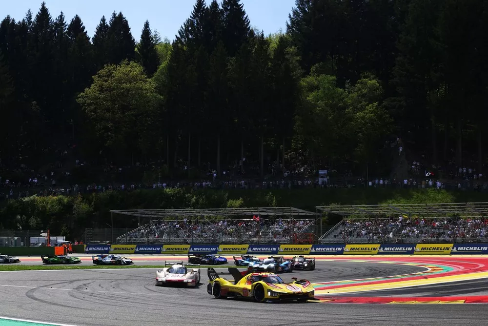 #83 AF Corse Ferrari 499P: Robert Kubica, Robert Shwartzman, Yifei Ye