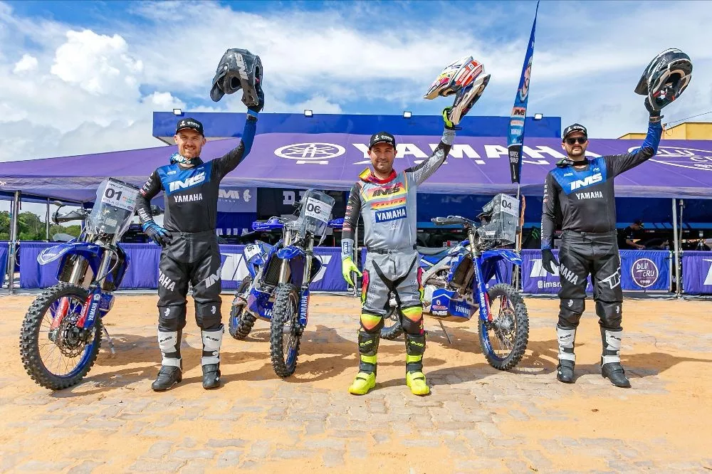 Adrien Metge, Ricardo Martins e Gabriel Bruning