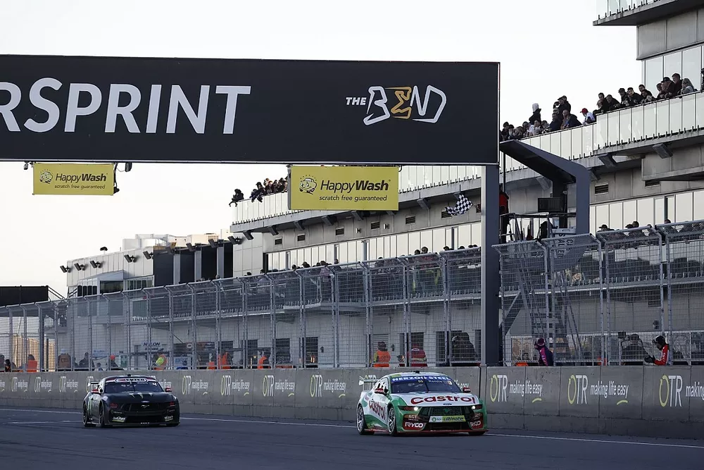 Thomas Randle, Tickford Racing leads Cameron Waters, Tickford Racing