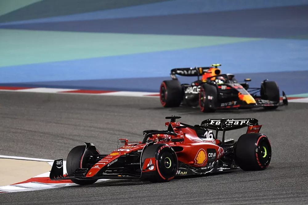 Charles Leclerc, Ferrari SF-23, Sergio Perez, Red Bull Racing RB19