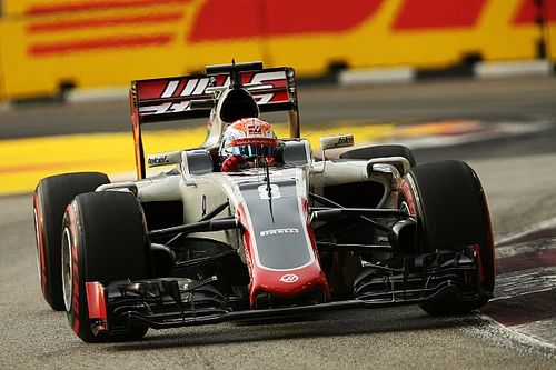 Сегодня прошла презентация Haas. А вот какими ее машины были прежде