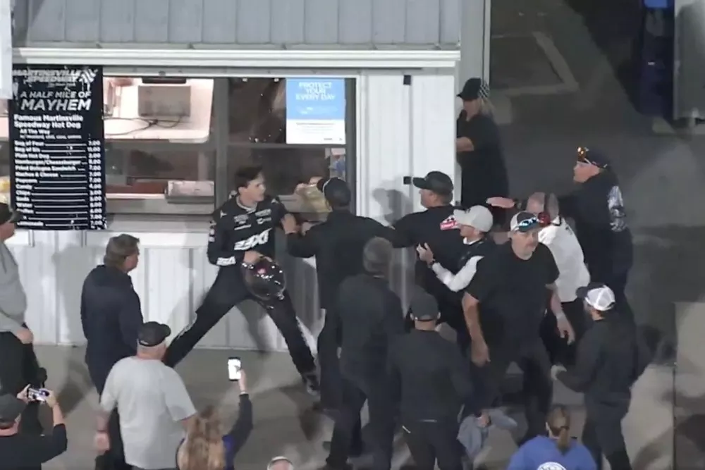 Pelea NASCAR 