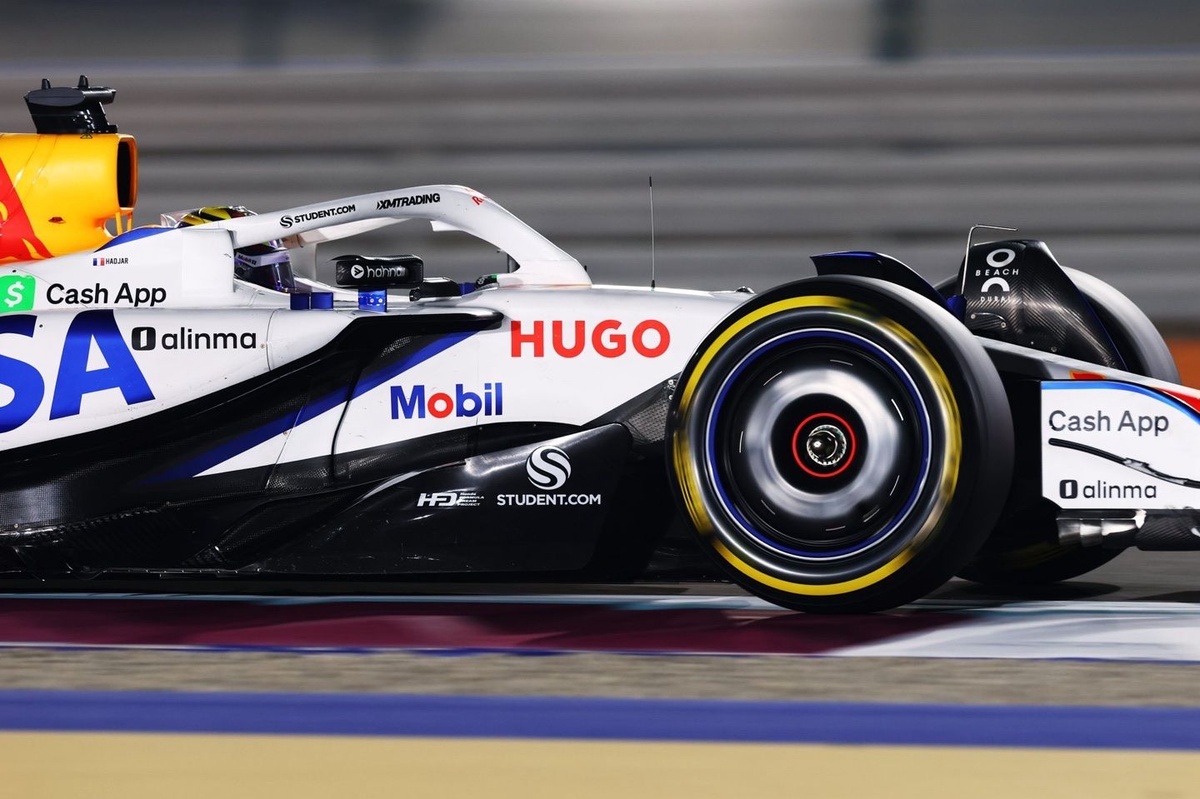 "Une voiture en plastique" : pourquoi Hadjar a abandonné au Qatar