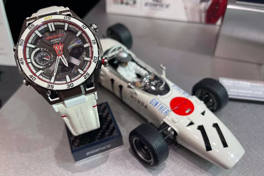 EDIFICE Honda F1初優勝60周年記念コラボレーションモデル カシオEDIFICE、ホンダF1初優勝60周年記念特別モデルを発表。RA272の