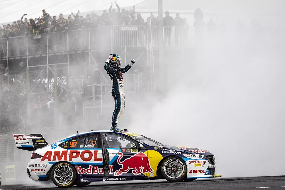 Shane van Gisbergen, Triple Eight Race Engineering