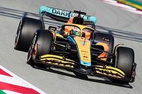 Pré-temporada F1 2022: Ricciardo lidera manhã em Barcelona; Pérez causa bandeira vermelha com Red Bull