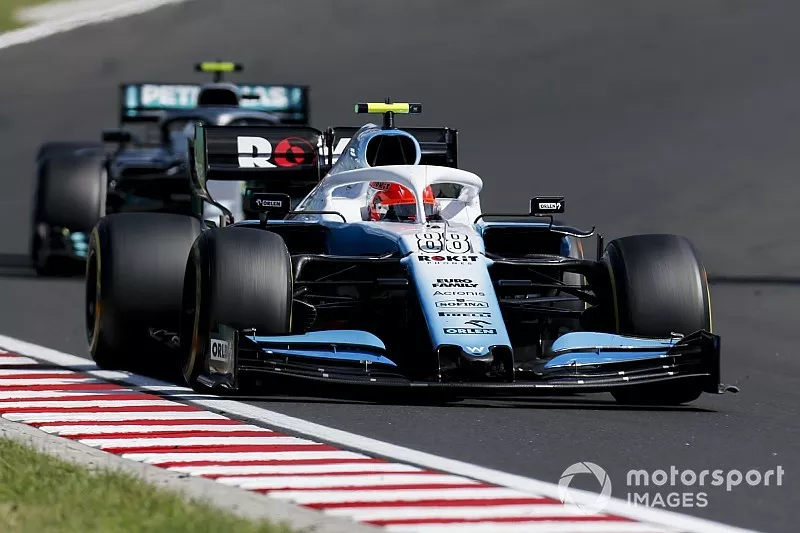 Robert Kubica, Williams FW42, en Valtteri Bottas, Mercedes AMG W10