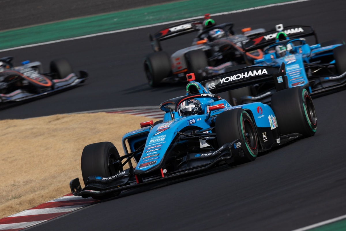 2021 Super Formula 小林可夢偉選手サイン入り　スパーク 最年少VS最年長！Rd.8鈴鹿 Juju vs 小林可夢偉 あのバトルを