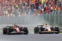 Hamilton remont&oacute; en B&eacute;lgica del 18&ordm; al 7&ordm; gracias a las actualizaciones de Ferrari