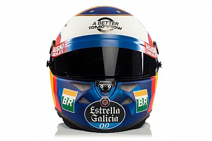 Sainz bemutatta az első mclarenes sisakját