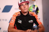 Espargaró orgulloso de como Aprilia está apoyando a Viñales