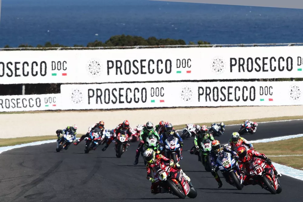 Start action, Alvaro Bautista, Aruba.it Racing Ducati, Michael Ruben Rinaldi, Aruba.it Racing Ducati
