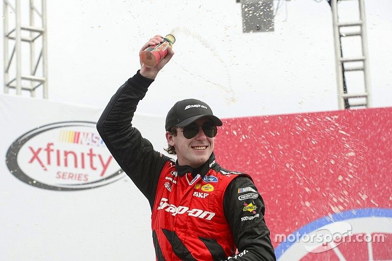 Race winner Ryan Blaney, Team Penske Ford