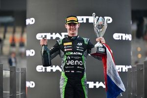 F2 Abu Dhabi: Dürksen repite victoria en la última del año; Invicta se corona en equipos
